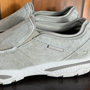 Skechers Relaxed Fit Creston Moseco Slip-On Shoe Loafer Taupe Mens Size 9 - EUC